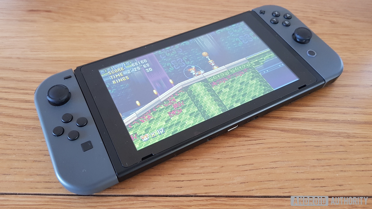 Возможно, что Nintendo создают новую, уменьшенную и более доступную Switch